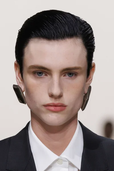 Look 17